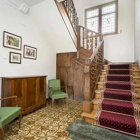 La Casona Del Fronton